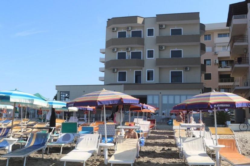 Hotel Tirona Durrës Exterior foto