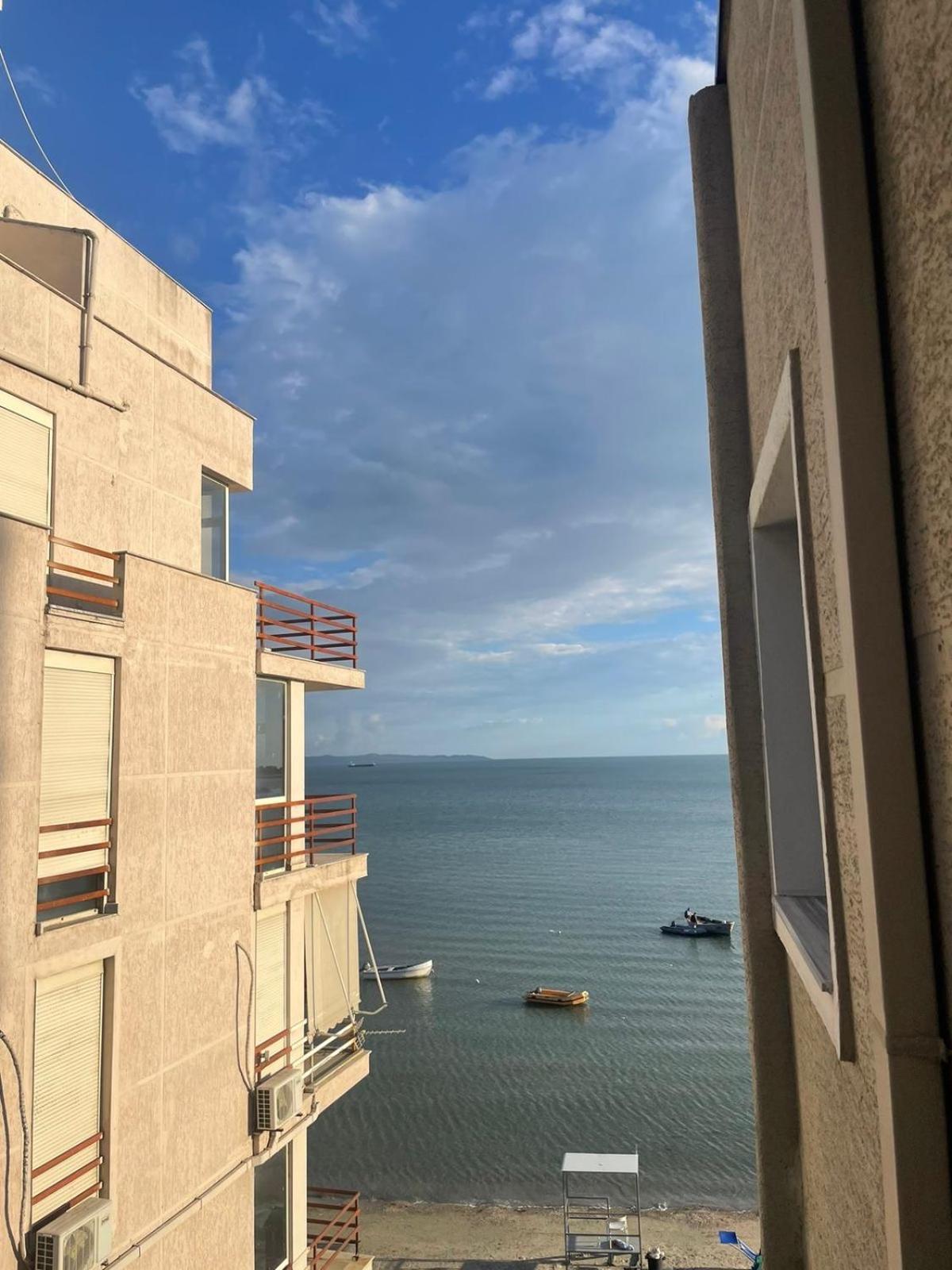 Hotel Tirona Durrës Exterior foto